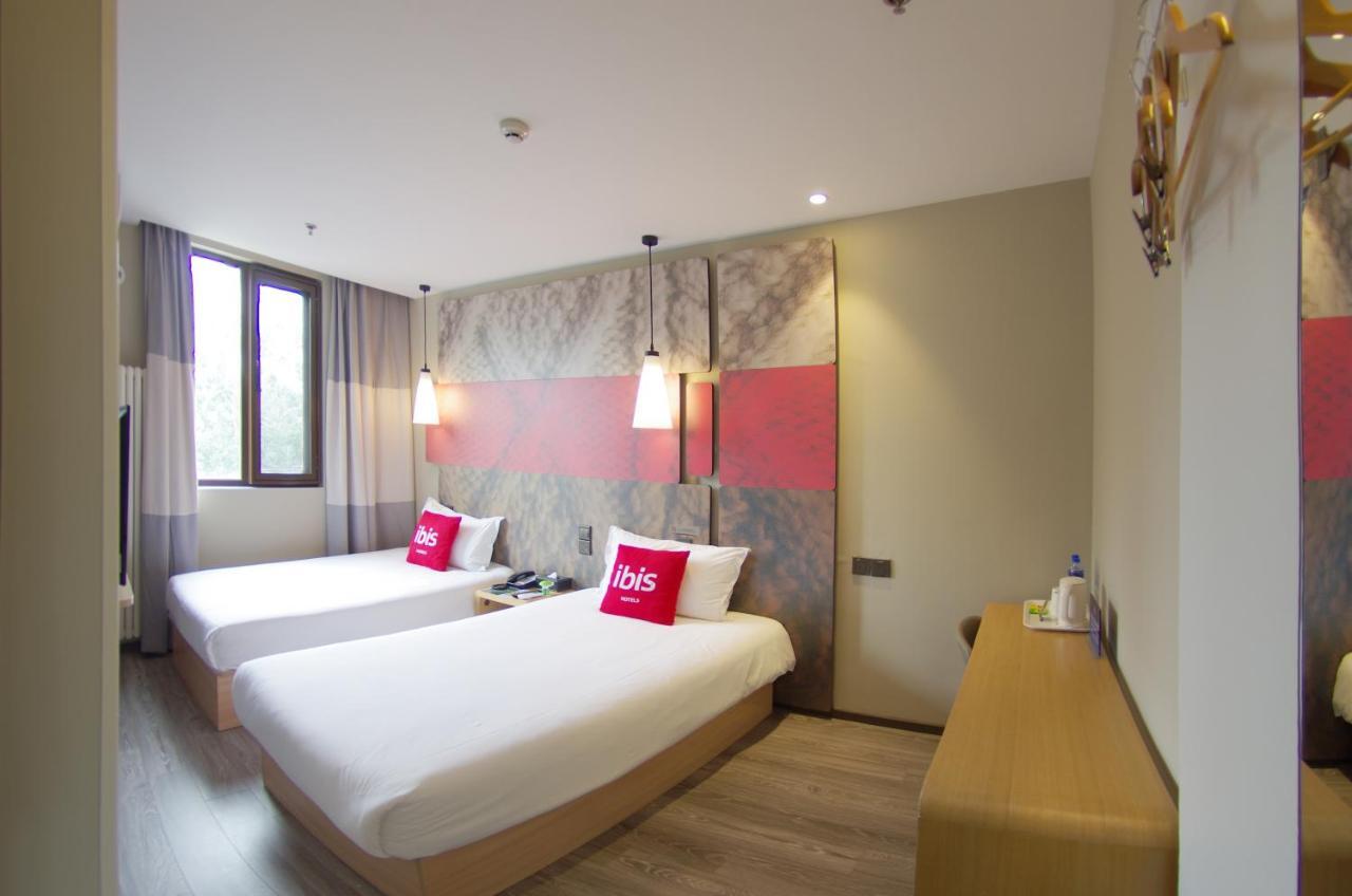 Ibis Beijing Tiantandongmen Metro Station Hotel Zewnętrze zdjęcie